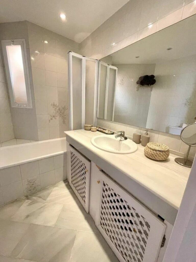 d542259a6faa182e224c878700fa0ba9 - 11