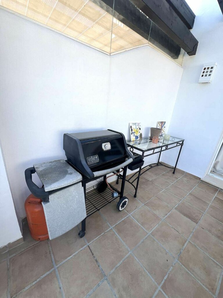 d5dc9aca37897d6a9188efbd27ada288 - 5