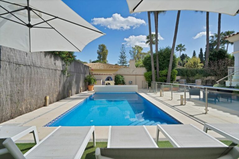 d61e1b703296677b39a767c534a08391 - 6