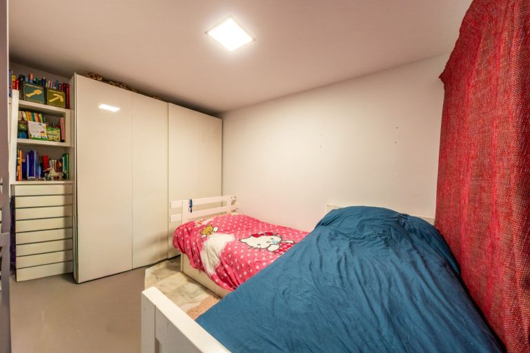 d638808a5b8334659e40f9dbfa64079c - 15