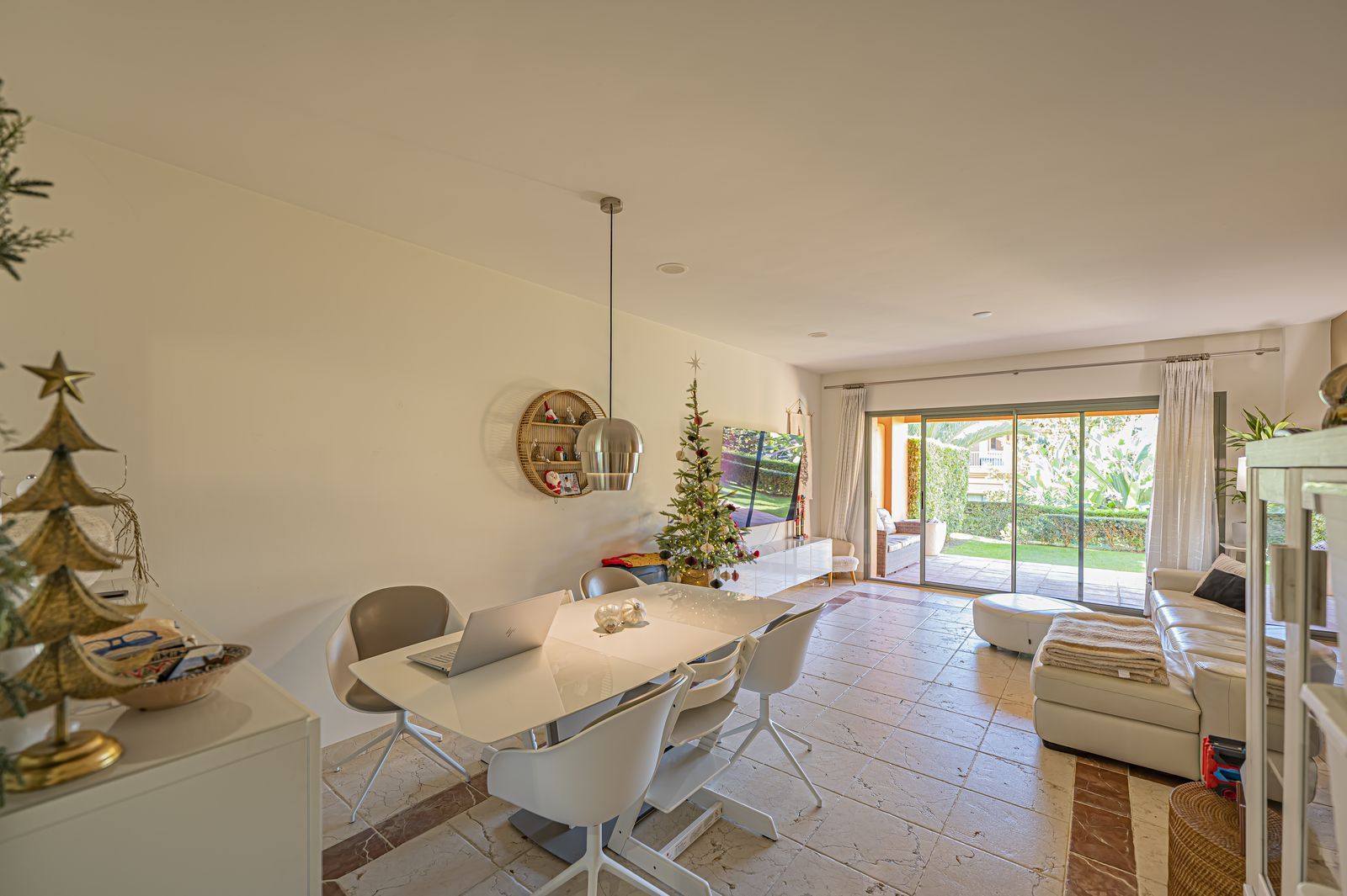 d6fff841b820f787bc2748dd99974b2f - 3