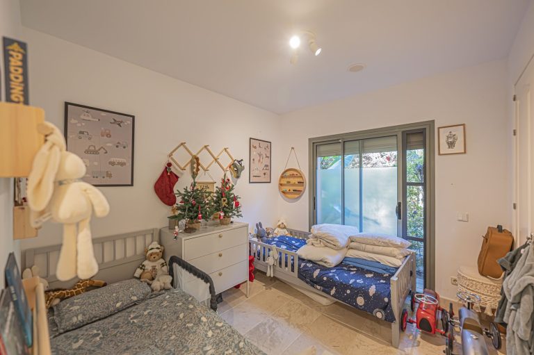 d6fff841b820f787bc2748dd99974b2f - 8