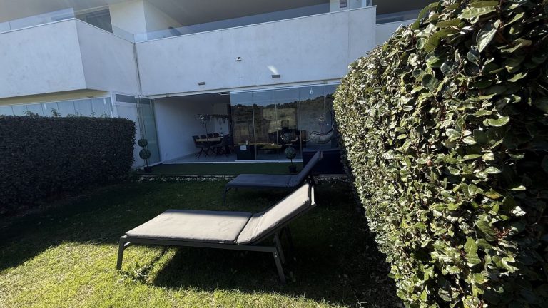 d75e1cb359461c8e17cac2819894bb0a - 12