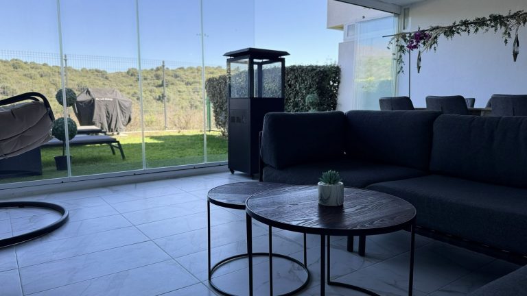 d75e1cb359461c8e17cac2819894bb0a - 3