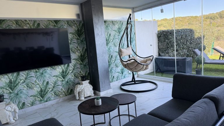 d75e1cb359461c8e17cac2819894bb0a - 5