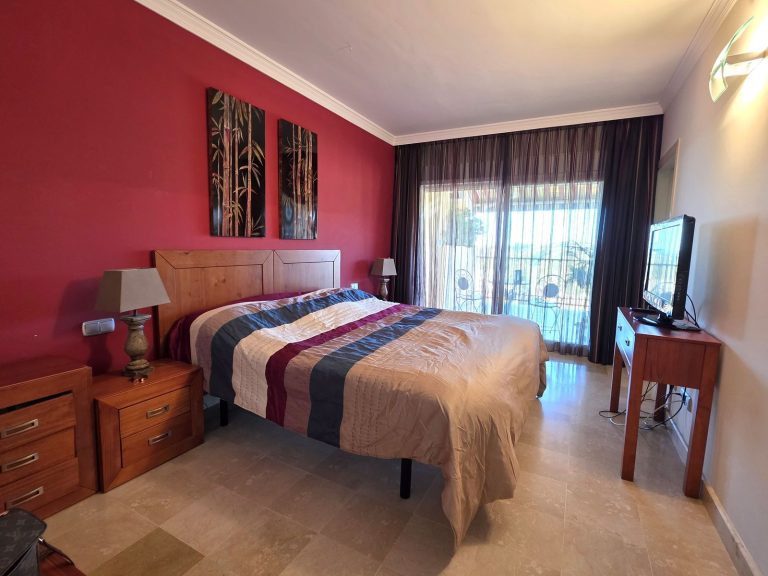 d7b9f5a2e55606a1436c4141ef3f4ebe - 13