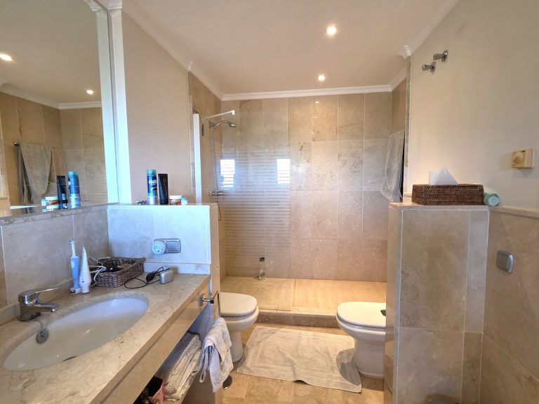 d7b9f5a2e55606a1436c4141ef3f4ebe - 14