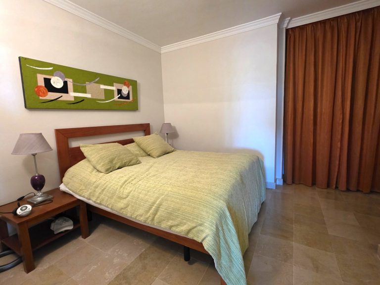 d7b9f5a2e55606a1436c4141ef3f4ebe - 15