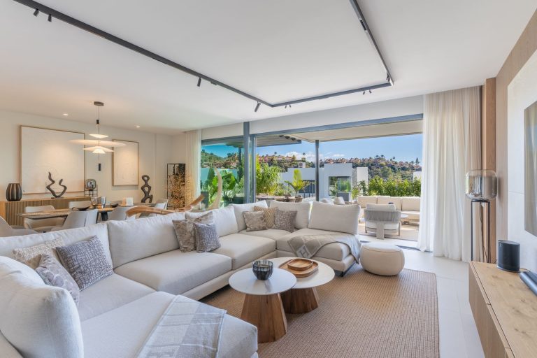 d89bb9835f374c411774b4bbd0df234d - 5