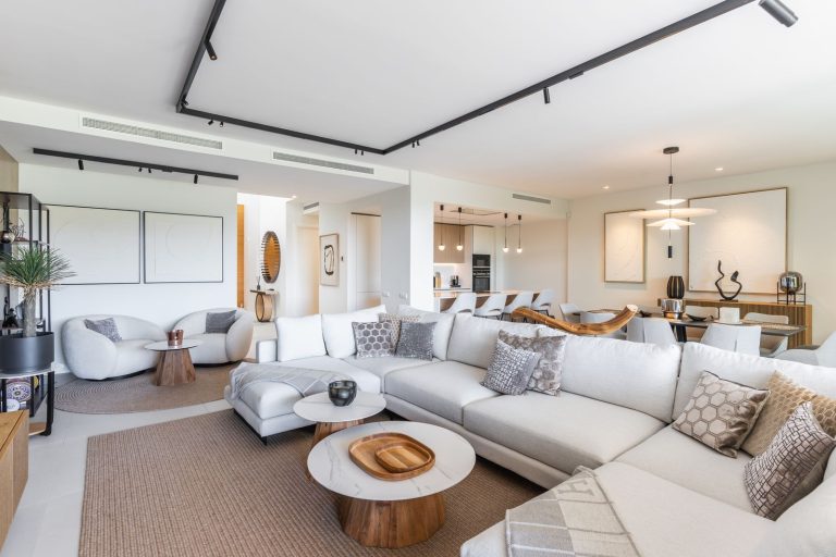 d89bb9835f374c411774b4bbd0df234d - 7