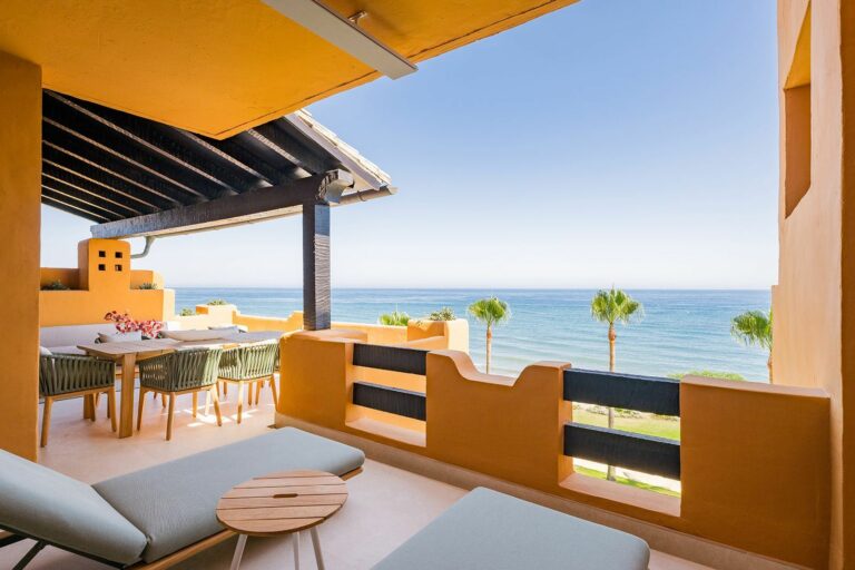 d8cc3abdaad63af7f278f8a21bc2548d - 7