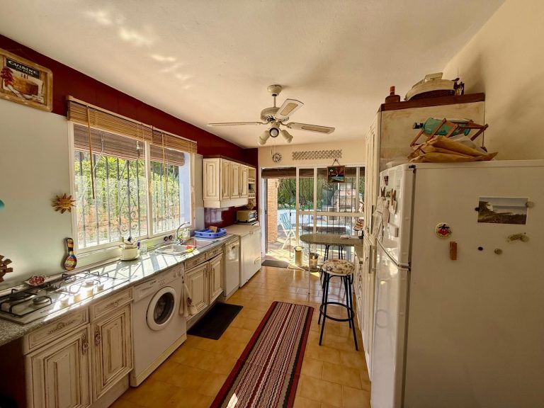 d925c168fbbbf9ebf70c20ceb8c44155 - 7