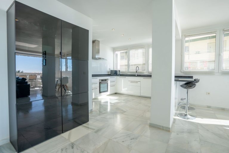 d9ff7a33278a589008a1ea6d27e85f73 - 16