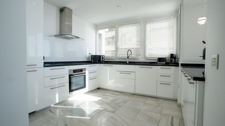 d9ff7a33278a589008a1ea6d27e85f73 - 4