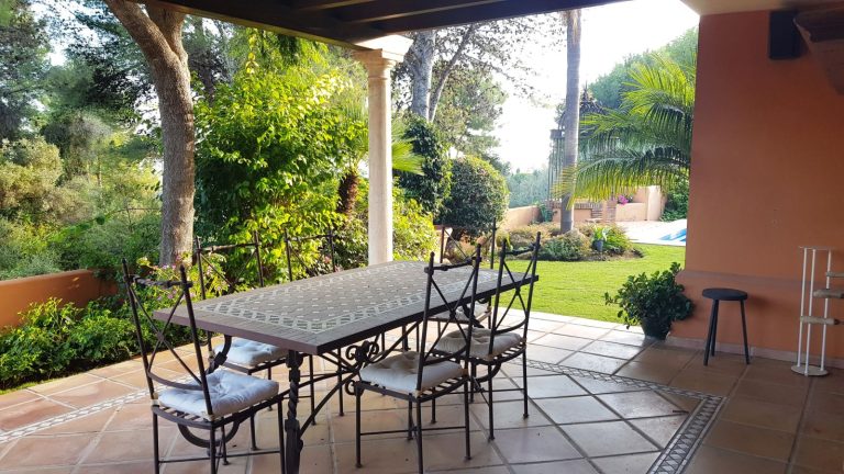 da2b513014c8b0211dbc11a692646811 - 14