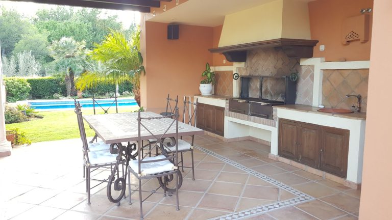 da2b513014c8b0211dbc11a692646811 - 15