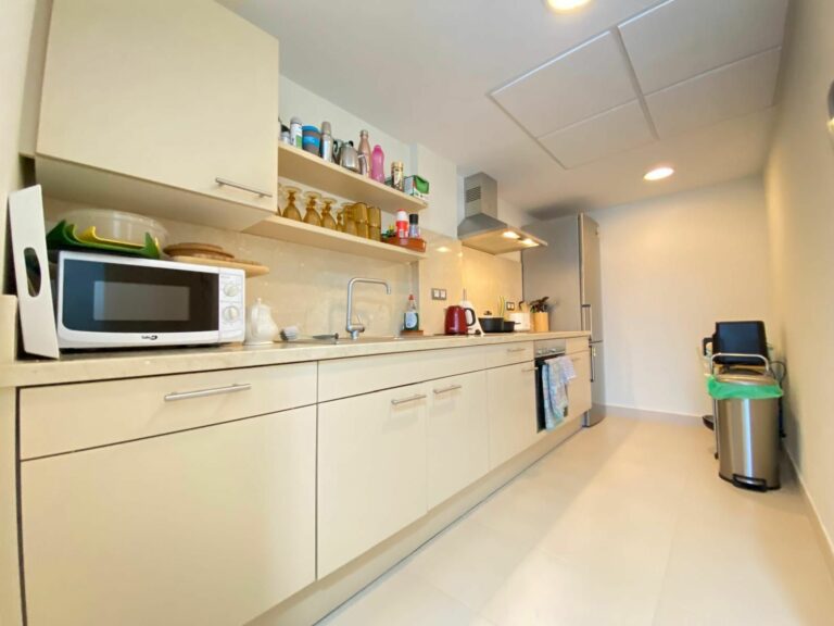 daa5890b2405517c61d783b36d220fc7 - 10