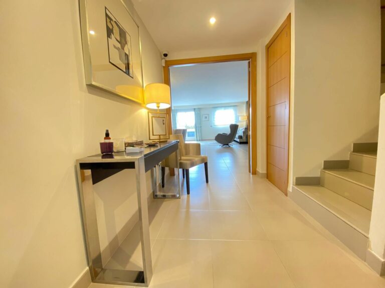 daa5890b2405517c61d783b36d220fc7 - 2