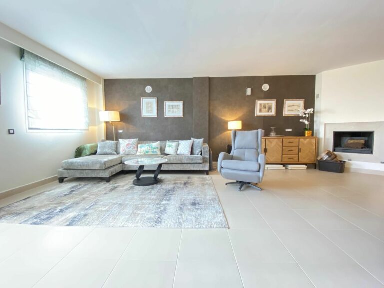 daa5890b2405517c61d783b36d220fc7 - 7