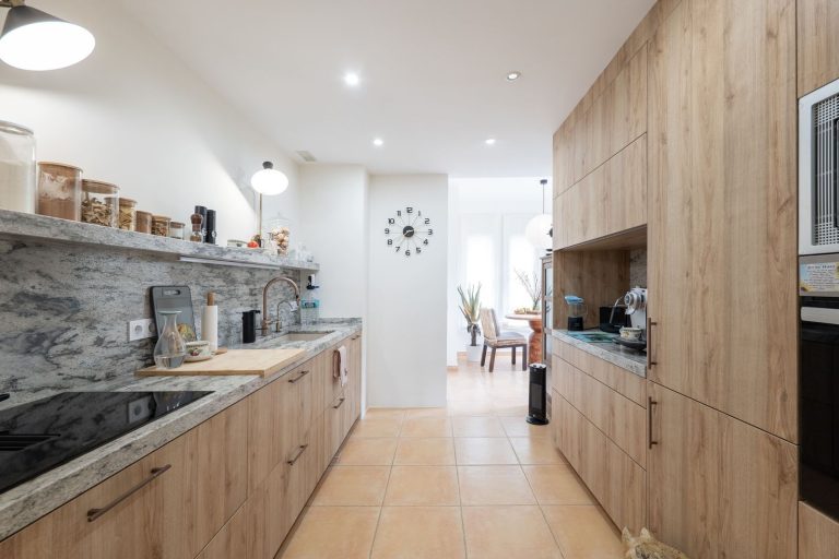 dafcafaabf9cdc1613ece2cee09855b6 - 11