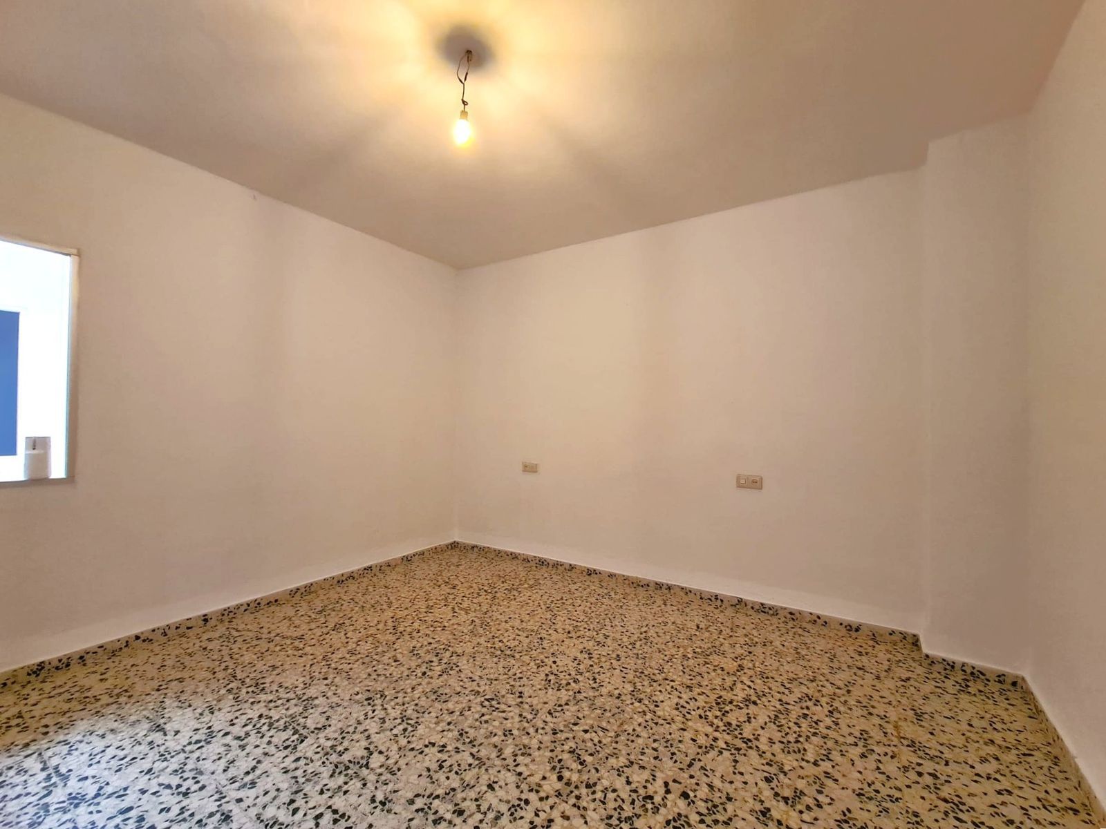 db0792e701935d5b38563d9cdac8356f - 15