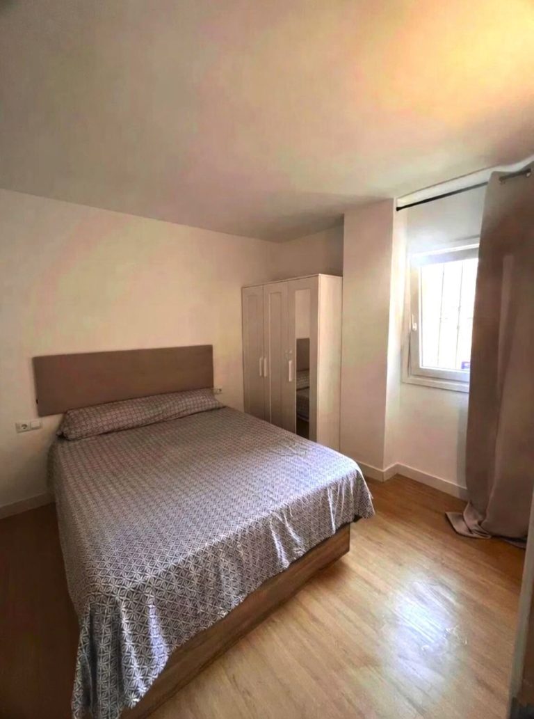 dc107395ed7d677bed52ee376037fc22 - 5