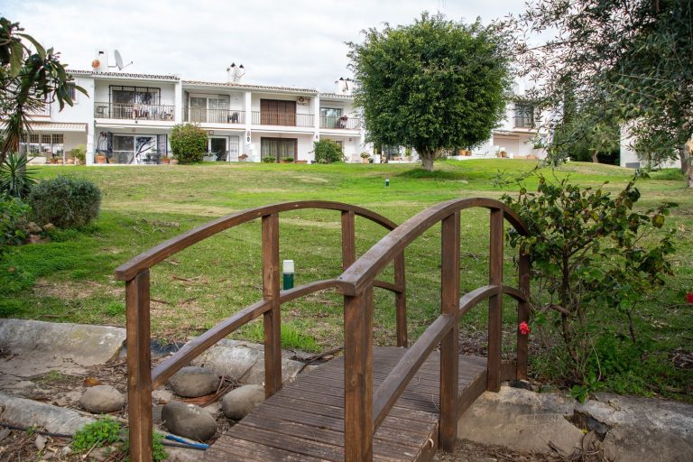 dc3ad7e5adf5f08de3b990b7c824e647 - 4