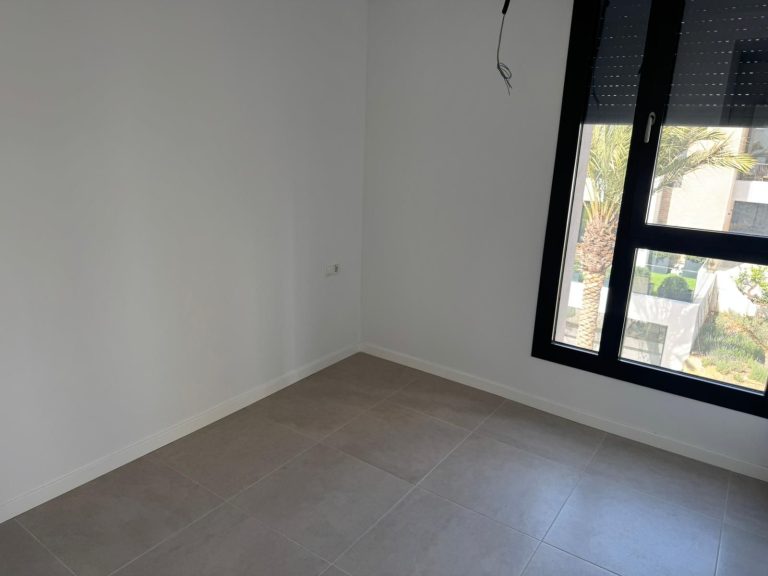 de5f87112b01dfe7eb87865aa586f97a - 5