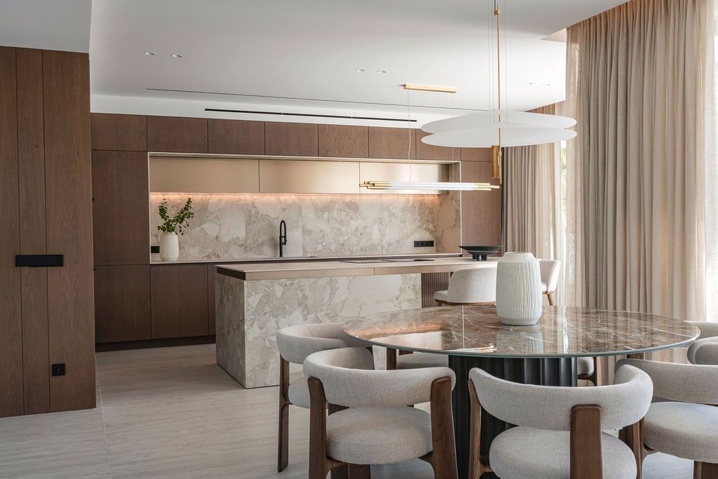 debc1771e3f08b8ef1bef5466082498d - 13