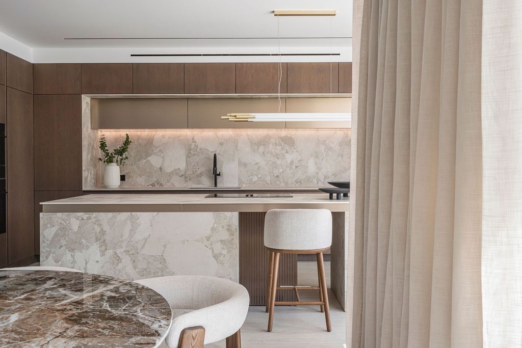 debc1771e3f08b8ef1bef5466082498d - 14