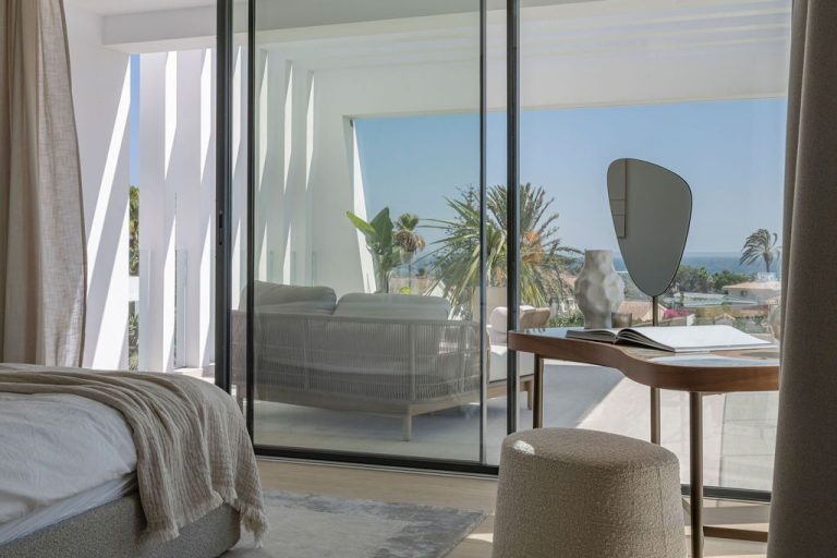 debc1771e3f08b8ef1bef5466082498d - 4