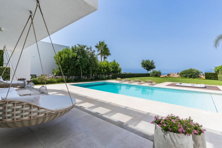 dee89c0bdc82bd2da3786acd5a2bd2d7 - 1