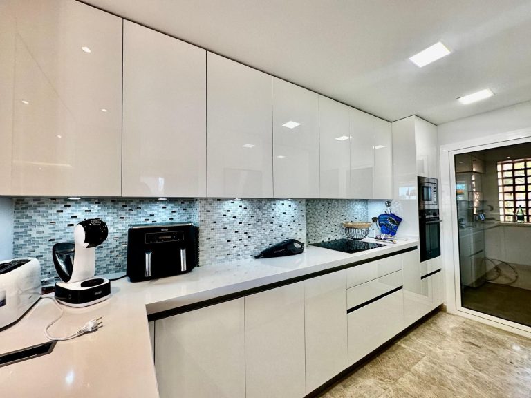 df2d1adb3519bdc5e6a7c0b3901c2ea2 - 16