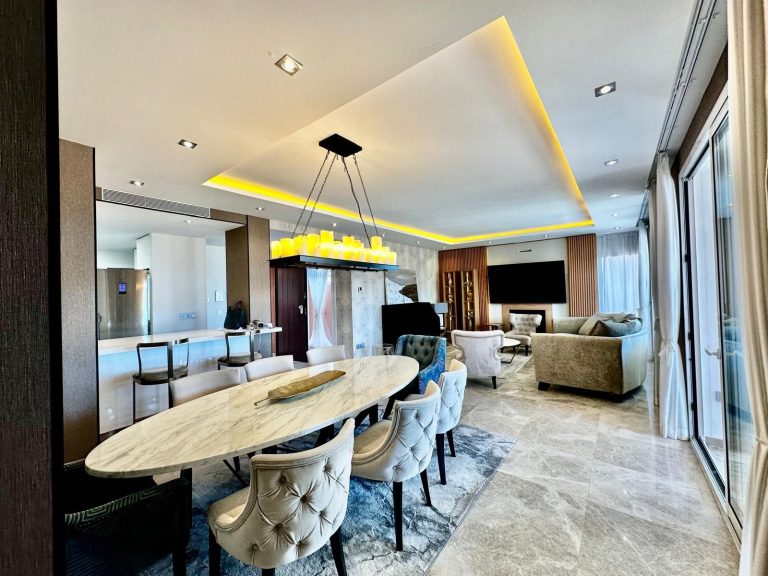 df2d1adb3519bdc5e6a7c0b3901c2ea2 - 8