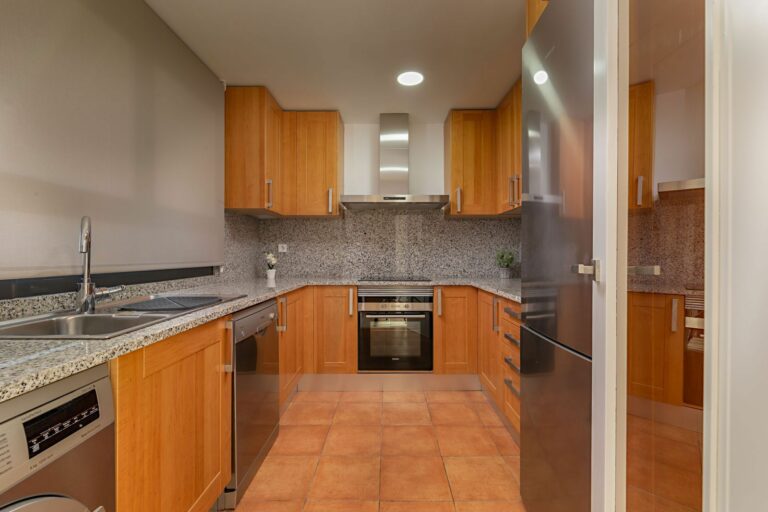 dffb50c13ede0e1bcfbcc993724806d6 - 7