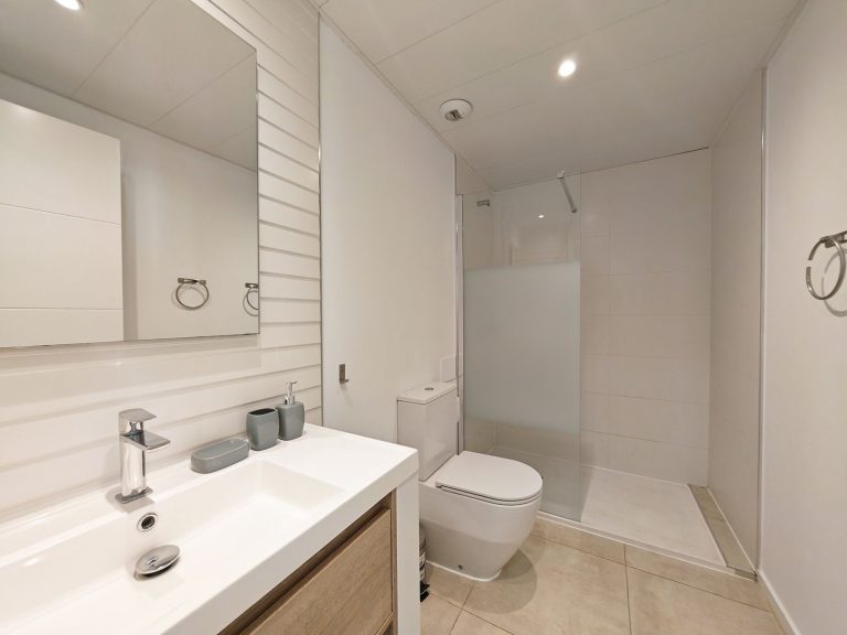 e19f088d2dbc0dc84847dcb3526a6027 - 16