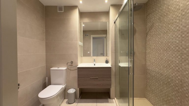 e26c3439119f16dbe310a95d4d797525 - 12