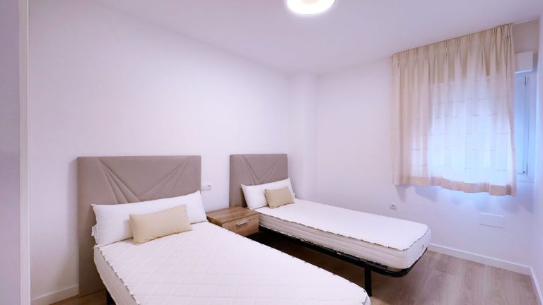 e26c3439119f16dbe310a95d4d797525 - 14