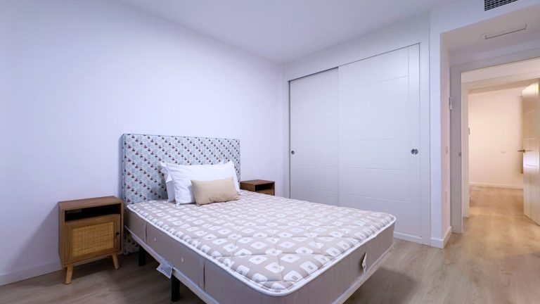 e26c3439119f16dbe310a95d4d797525 - 16