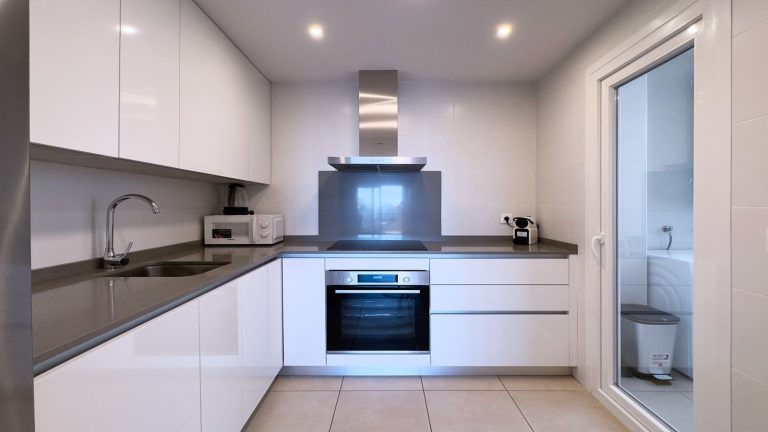 e26c3439119f16dbe310a95d4d797525 - 7