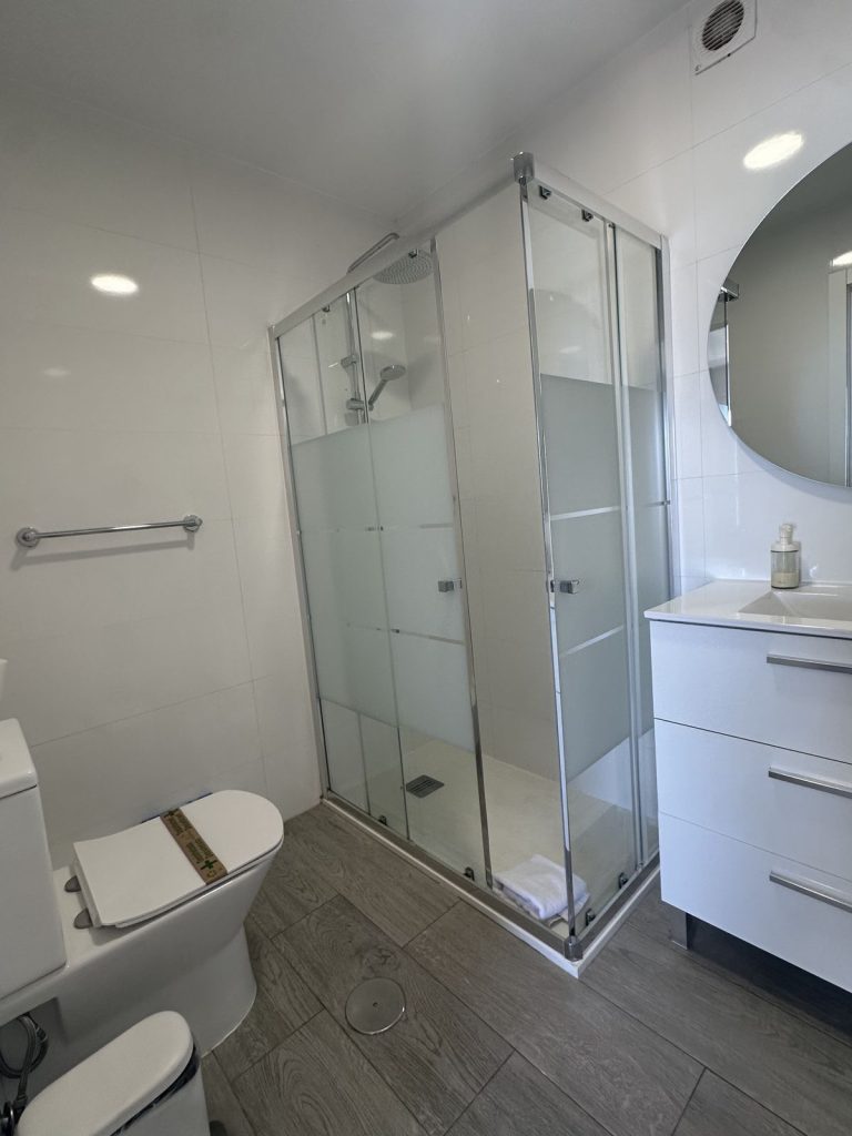 e3265c709577d8b9efa7cbc8f2ee8492 - 4