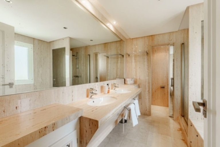 e333d508006321d39fa9dfb7e654aca4 - 11