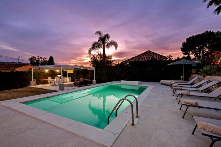 e3500ab57b1948db029c984519b62f59 - 1