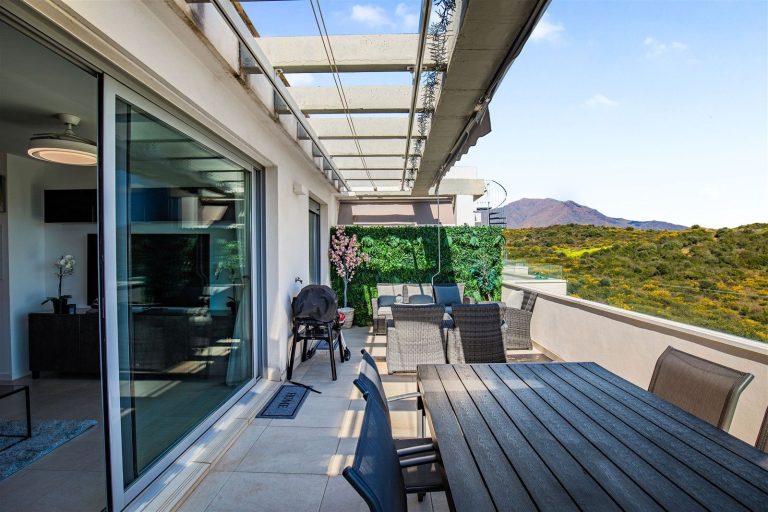 e49f24fc25a68538904eab635b45fe3d - 13