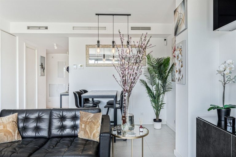 e49f24fc25a68538904eab635b45fe3d - 9