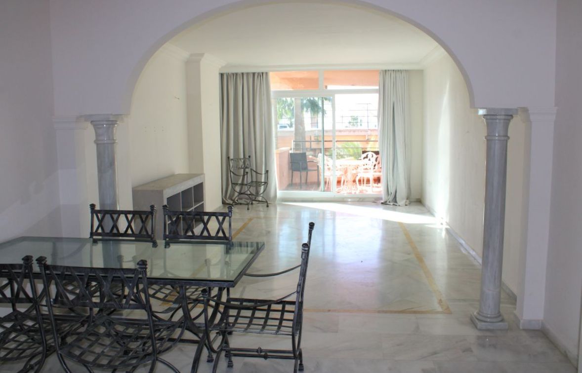 e63f62c42b0381c6bc41e53a640f4ce4 - 11