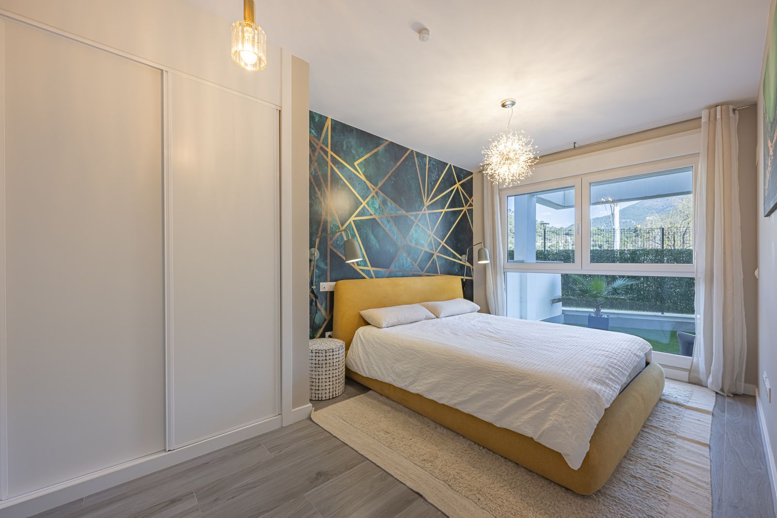 e656c6e8248fc95986588b2cc0b56ea1 - 11