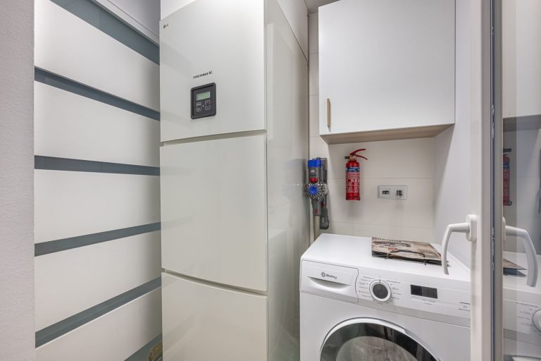 e656c6e8248fc95986588b2cc0b56ea1 - 13