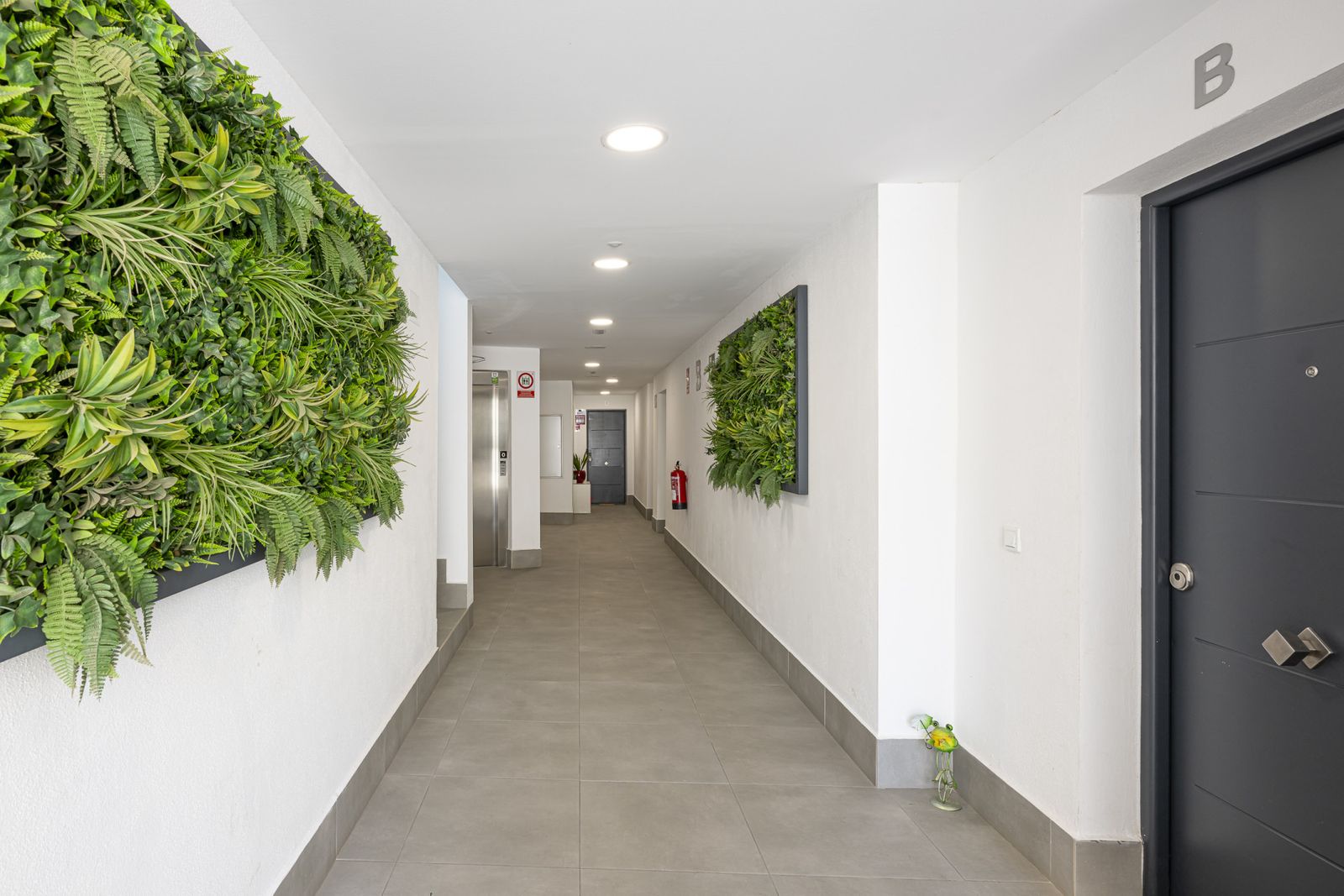 e656c6e8248fc95986588b2cc0b56ea1 - 14