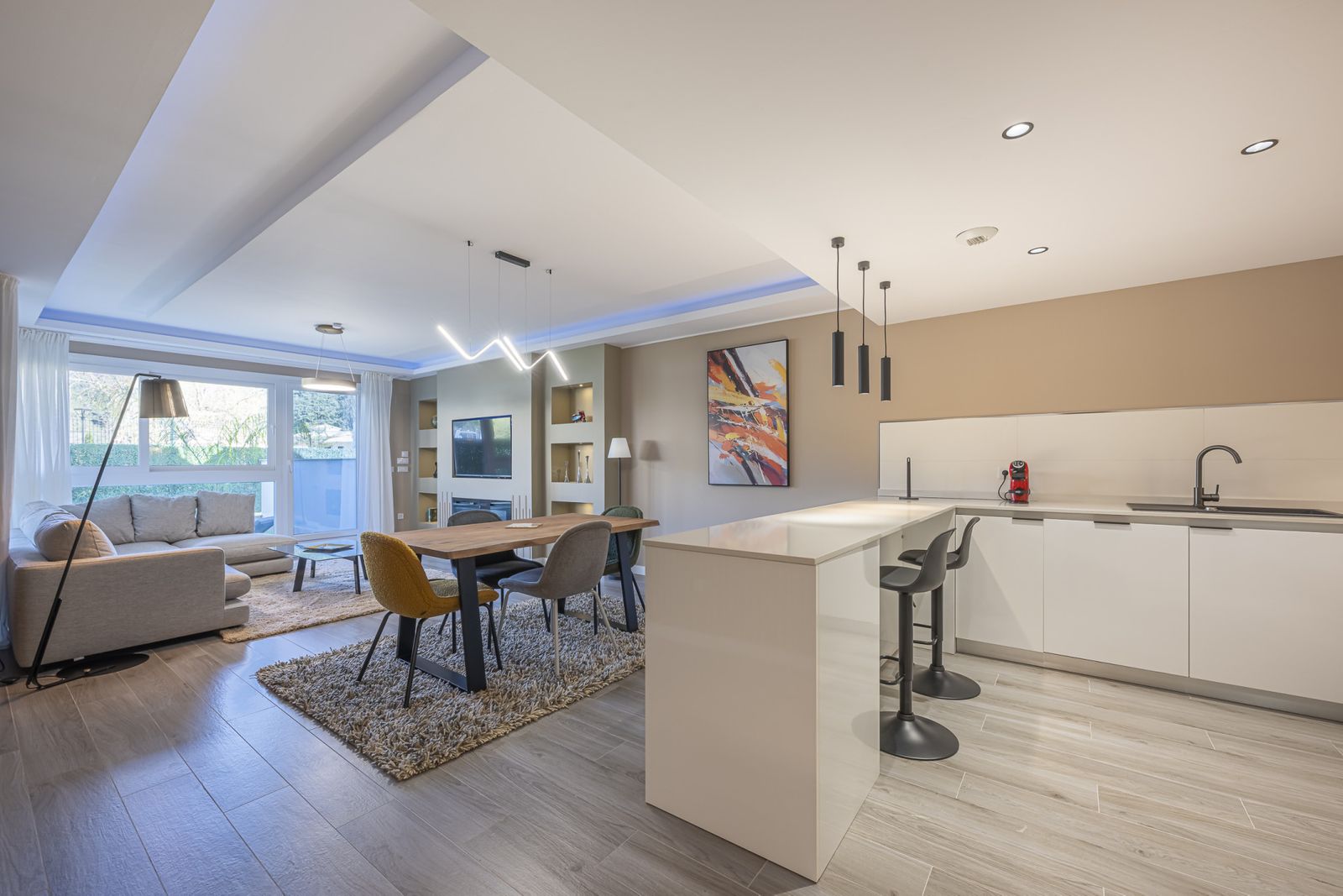 e656c6e8248fc95986588b2cc0b56ea1 - 5